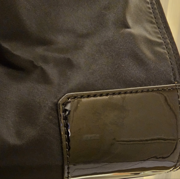 Tory Burch Women's Ella Patent Tote - Picture 3 of 9